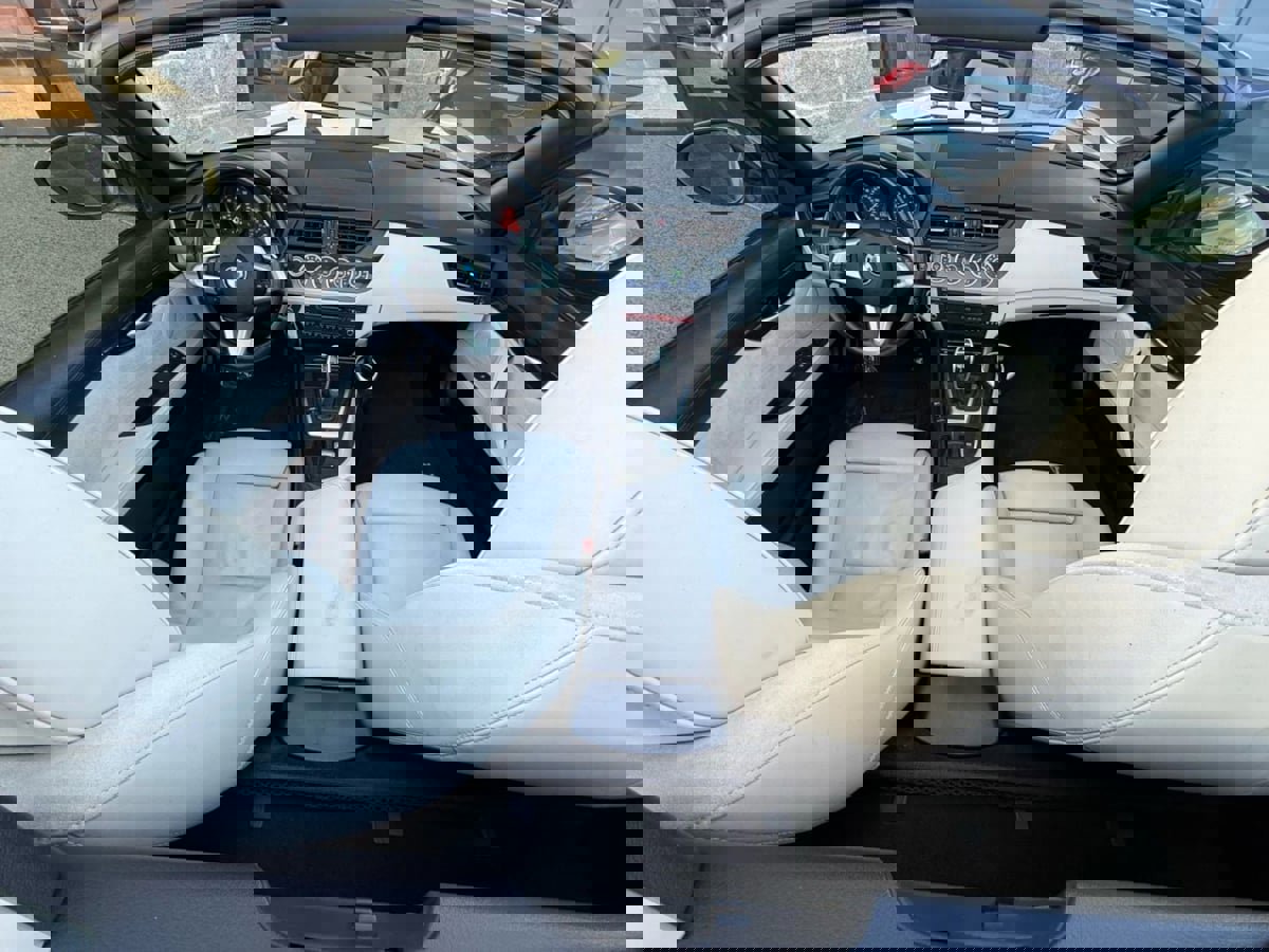 Used 2011 BMW Z4 sDrive35i image 44