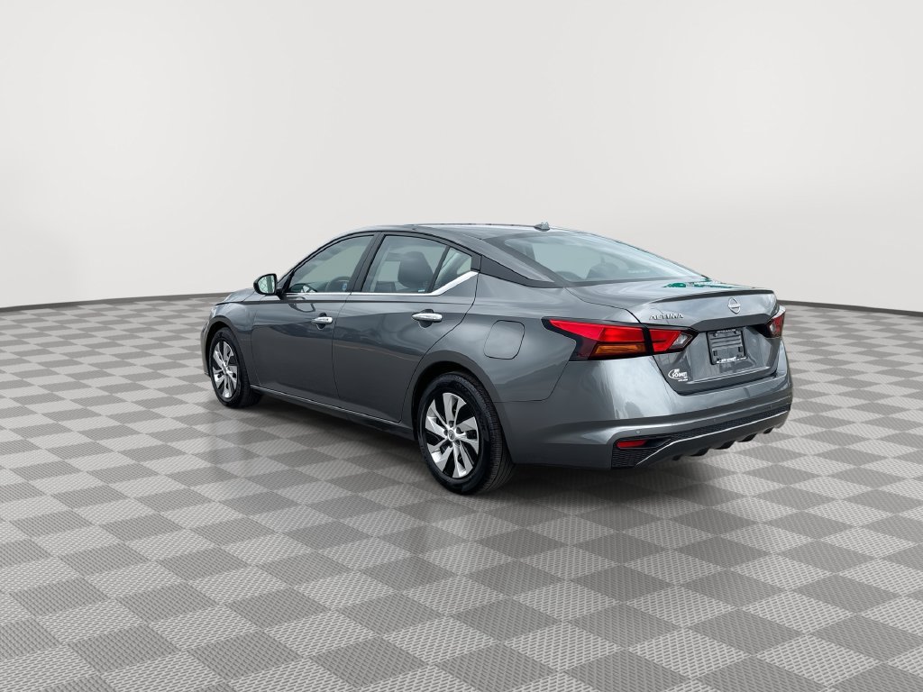 Certified 2025 Nissan Altima 2.5 S FWD image 9