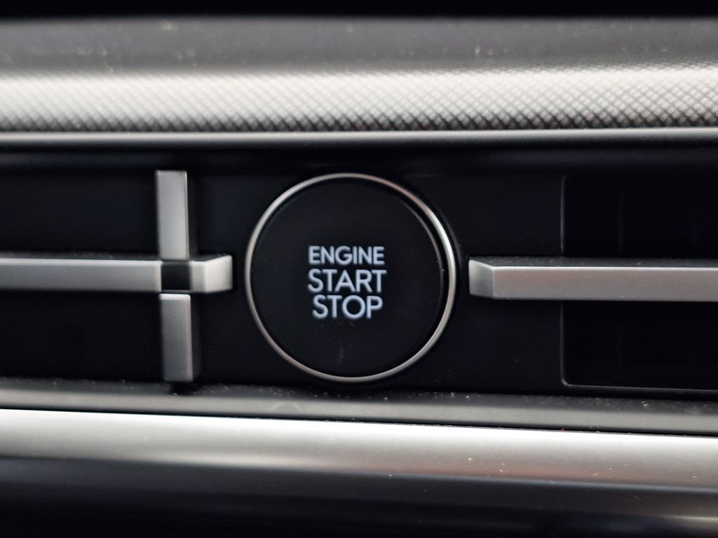 Certified 2025 Hyundai Santa Fe SEL AWD/4WD image 26