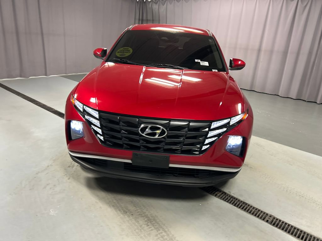 Used 2023 Hyundai Tucson SE image 2