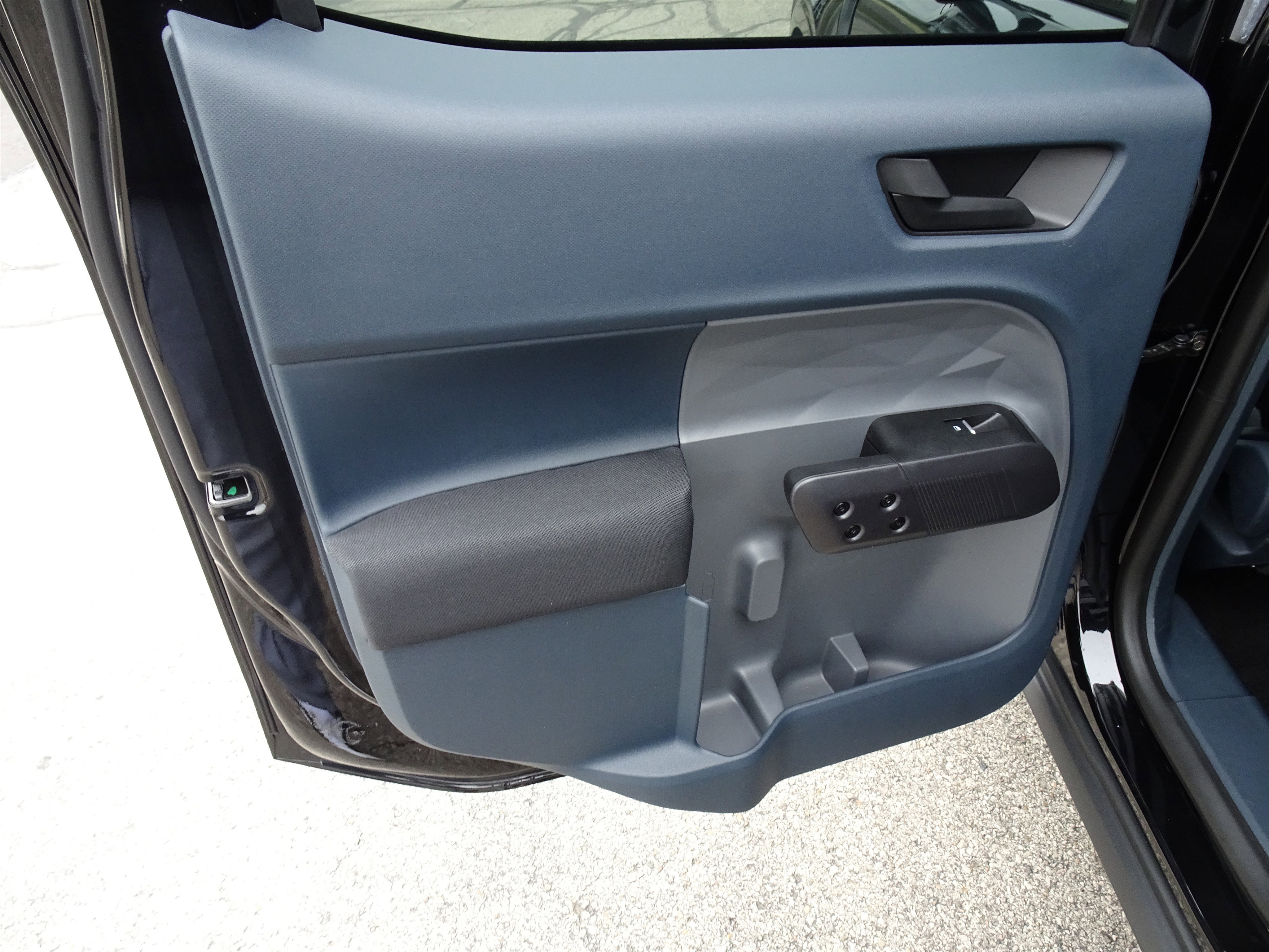 Used 2024 Ford Maverick XL image 17