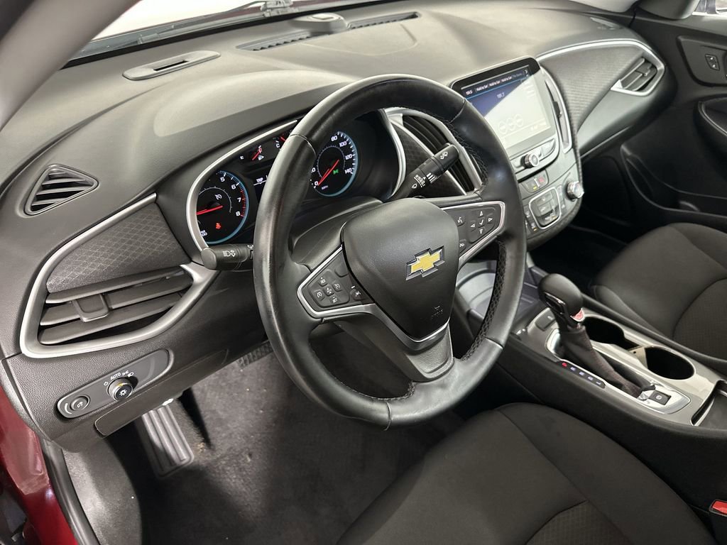 Used 2023 Chevrolet Malibu RS image 12