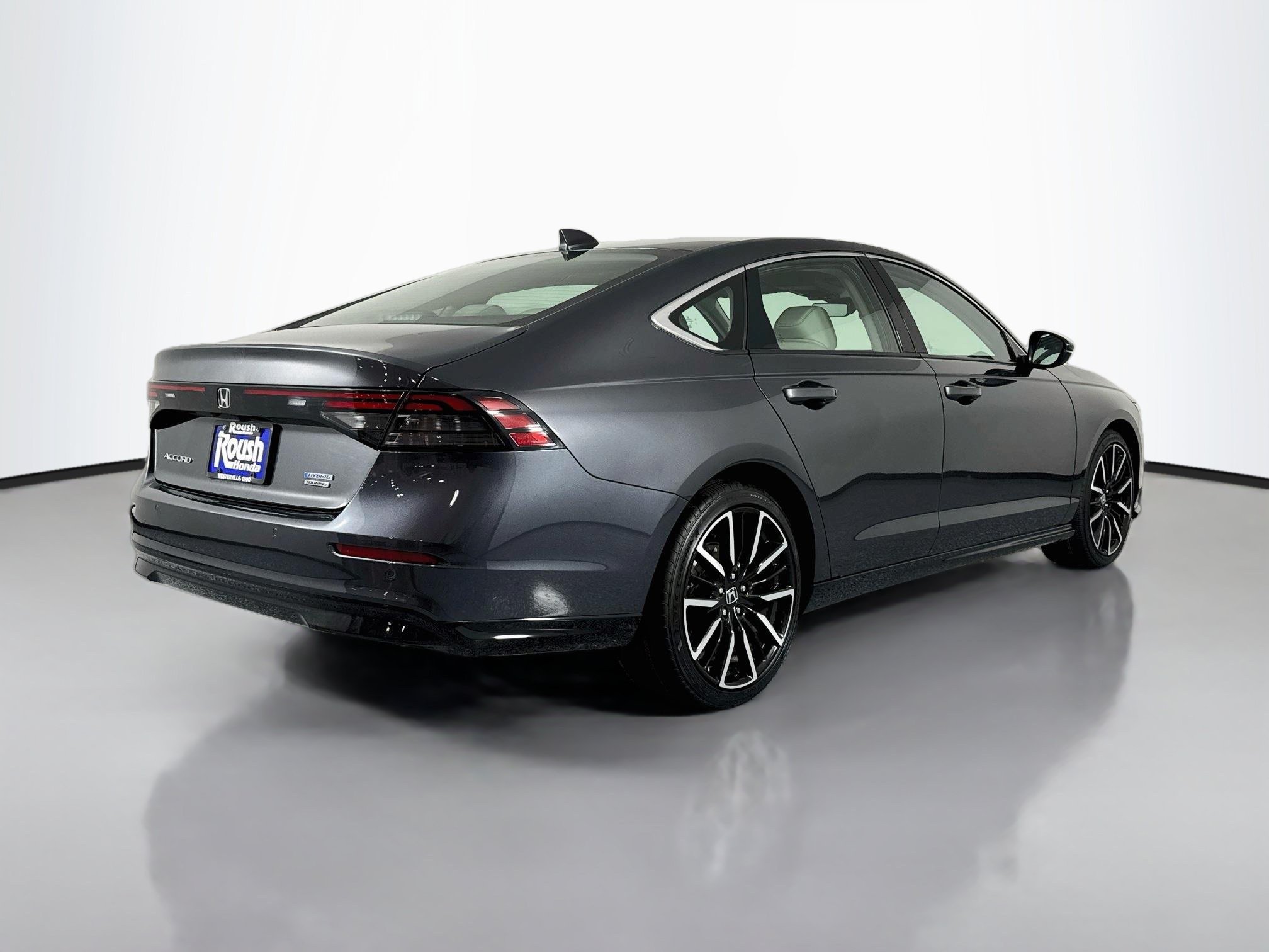 Certified 2025 Honda Accord Touring image 5