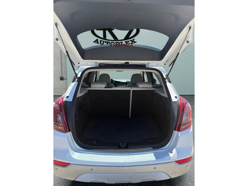 Used 2017 Buick Encore Premium w/ Experience Buick Package FWD image 9