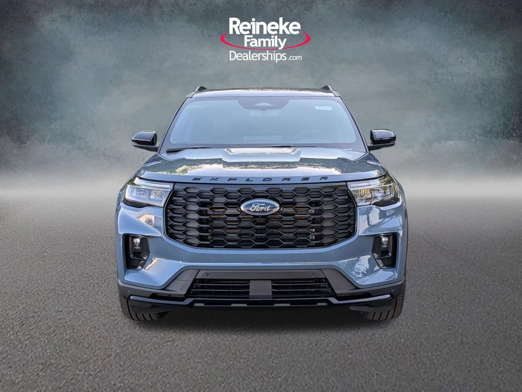 New 2026 Ford Explorer ST-Line w/ ST-Line Street Pack AWD/4WD image 2