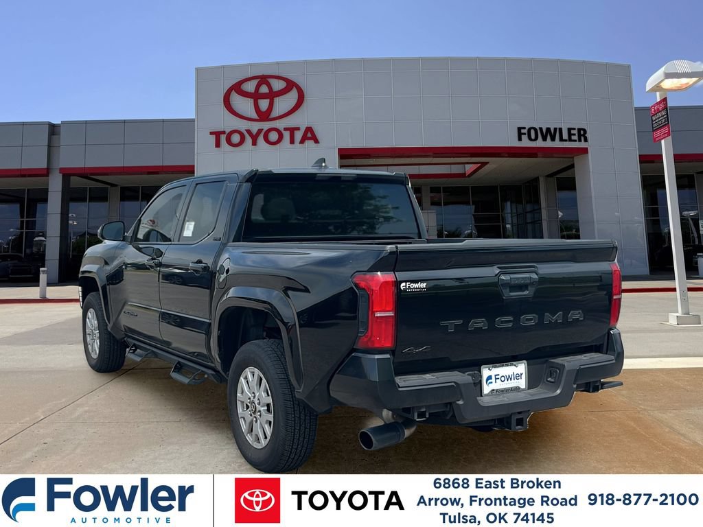 Certified 2025 Toyota Tacoma SR5 AWD/4WD image 7