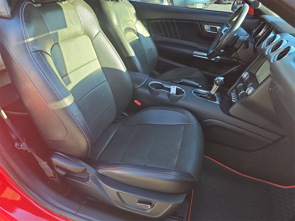 Used 2019 Ford Mustang GT Premium image 33