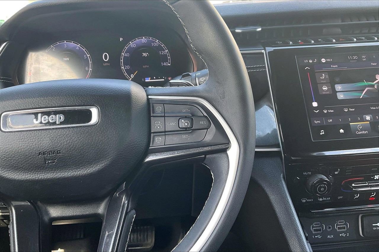 Certified 2023 Jeep Grand Cherokee L Laredo image 32