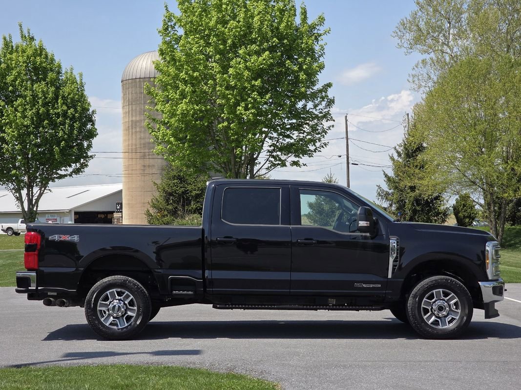 Used 2025 Ford F350 Lariat w/ Camper Package AWD/4WD image 9
