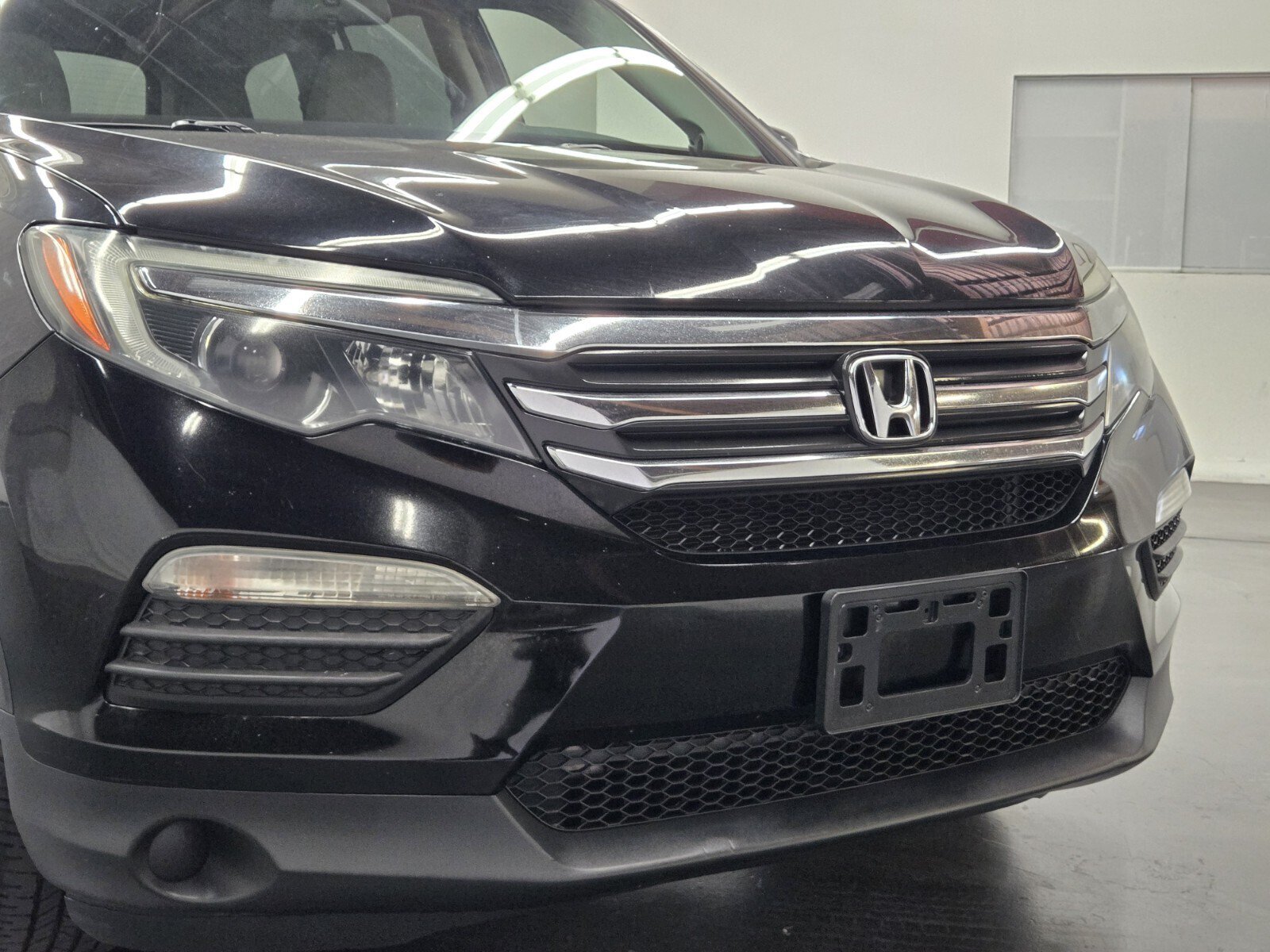 Used 2017 Honda Pilot LX image 5