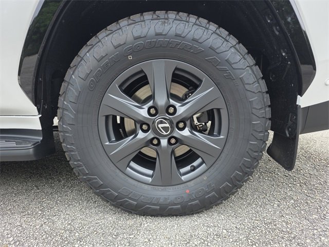 New 2025 Lexus LX 700h Overtrail image 15