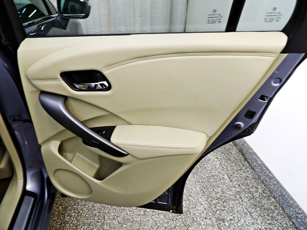 Used 2014 Acura RDX AWD image 12
