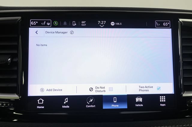 Used 2023 Chrysler Pacifica Touring-L FWD image 23