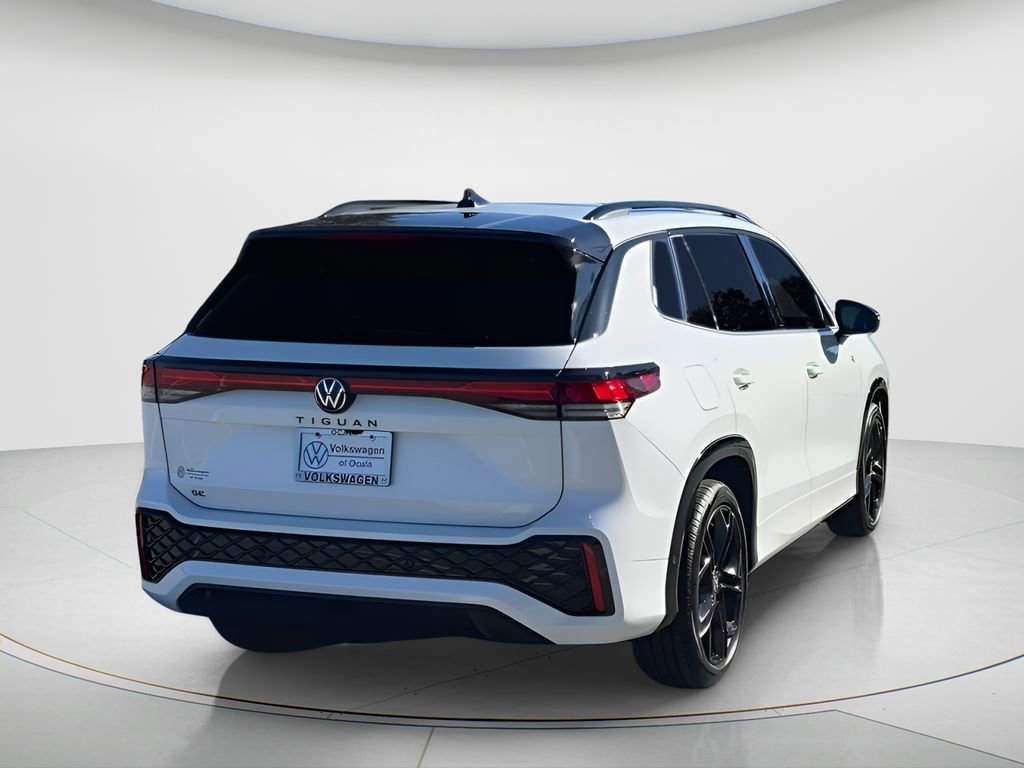 New 2026 Volkswagen Tiguan SE R-Line image 8