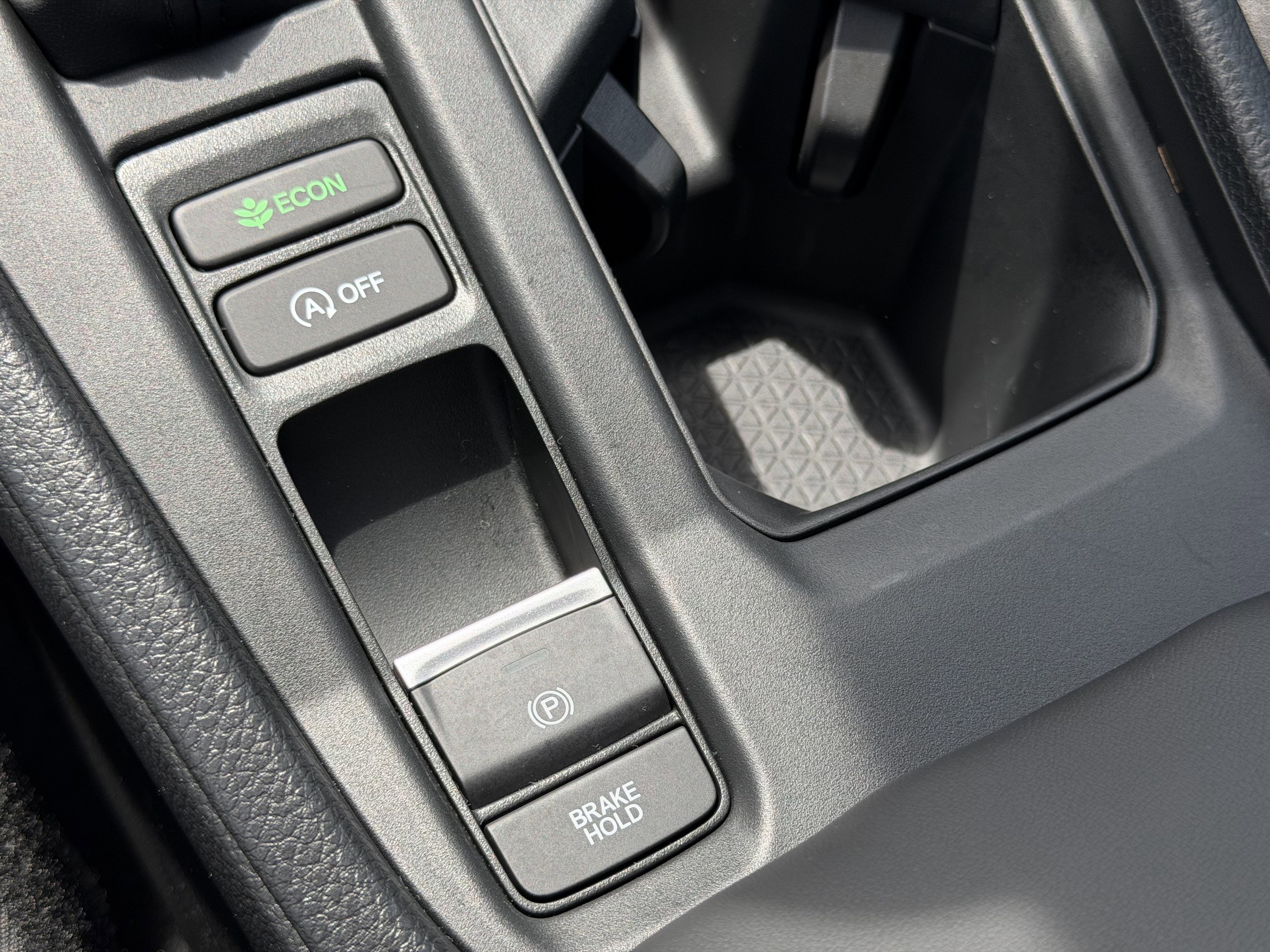 Used 2025 Honda Accord SE image 26