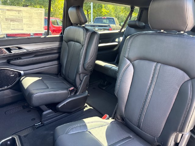 New 2026 Jeep Grand Wagoneer L Limited AWD/4WD image 20