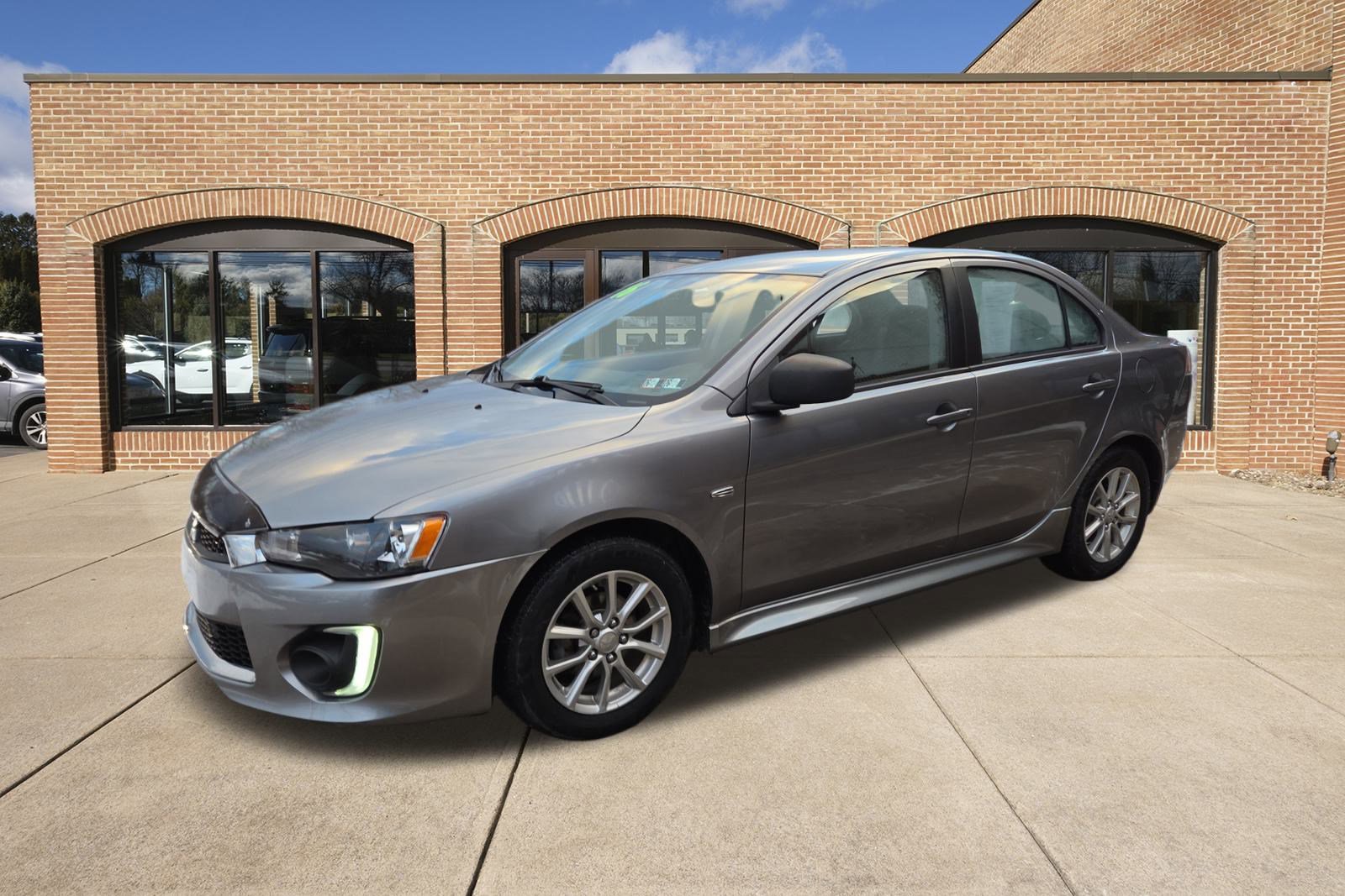 Used 2016 Mitsubishi Lancer ES image 7