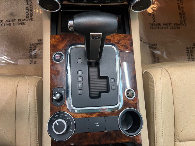 Used 2009 Volkswagen Touareg VR6 image 27