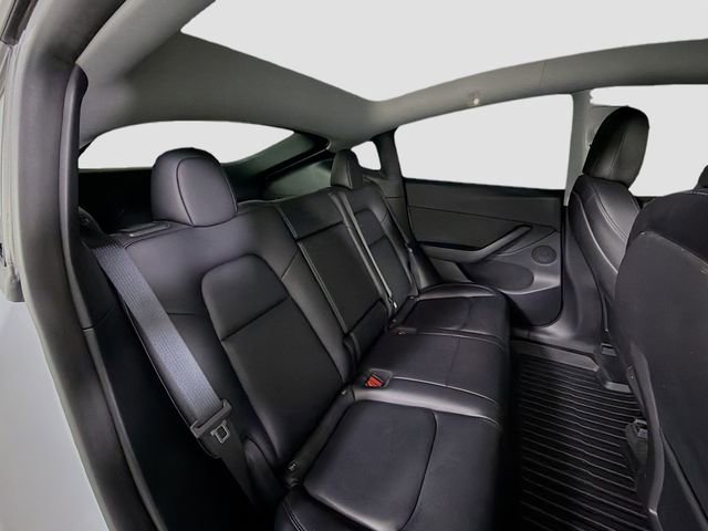 Used 2022 Tesla Model Y Performance image 27