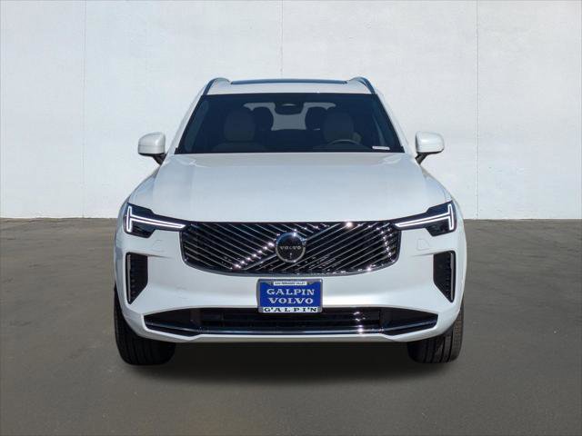 New 2026 Volvo XC90 B5 Plus w/ Protection Package image 4