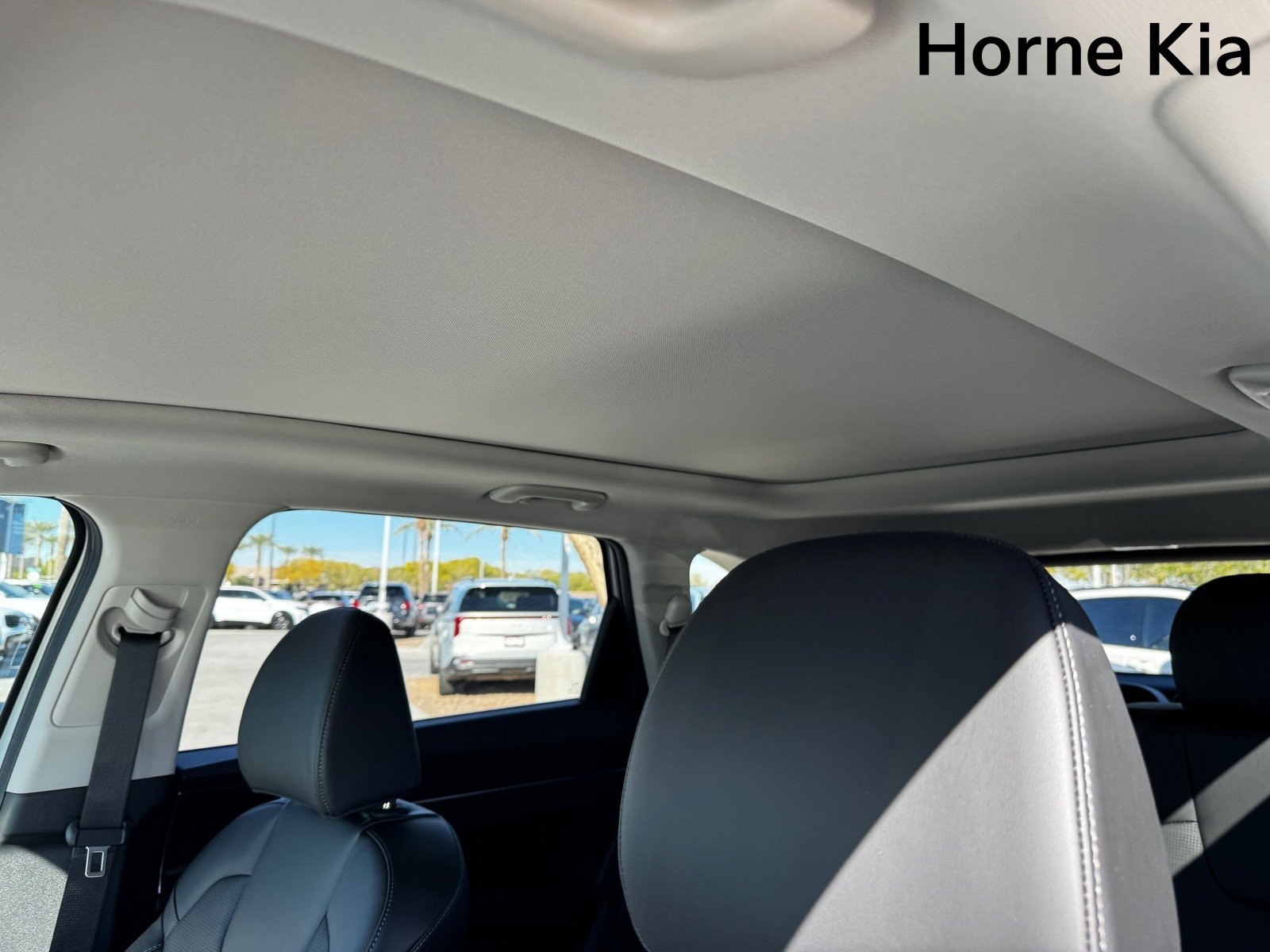 New 2026 Kia Sorento EX w/ EX Premium Package FWD image 16