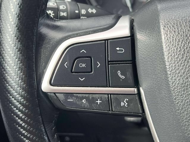 Used 2022 Toyota Highlander XLE AWD/4WD image 24