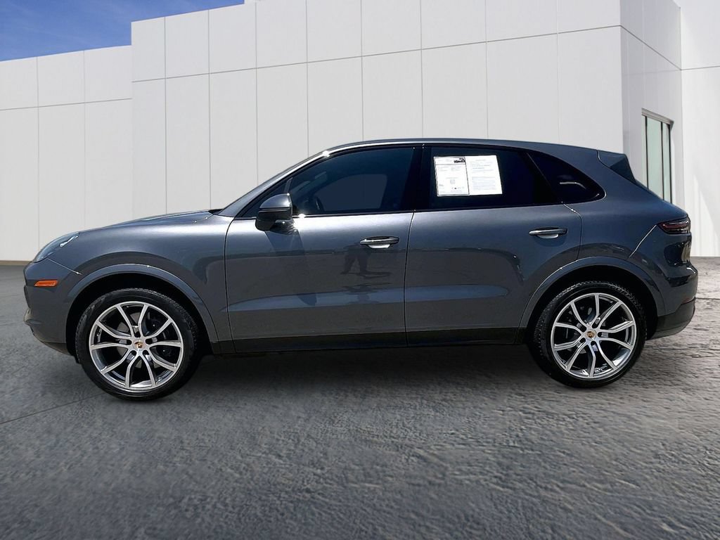 Certified 2023 Porsche Cayenne AWD/4WD image 2