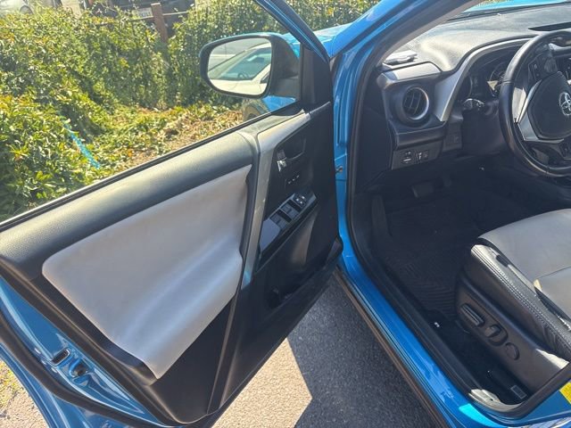 Certified 2018 Toyota RAV4 Limited w/ Advanced Technology Package image 22