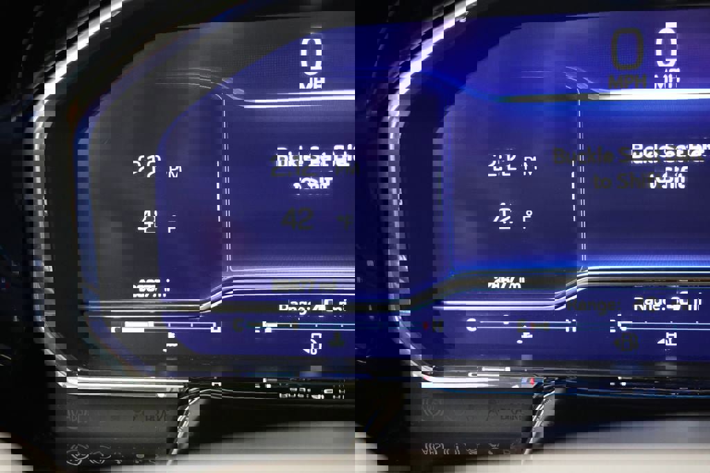 Used 2023 Chevrolet Silverado 1500 LT image 21