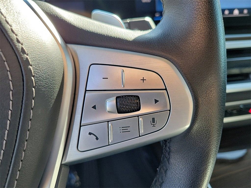 Used 2024 BMW X7 xDrive40i w/ Premium Package image 6