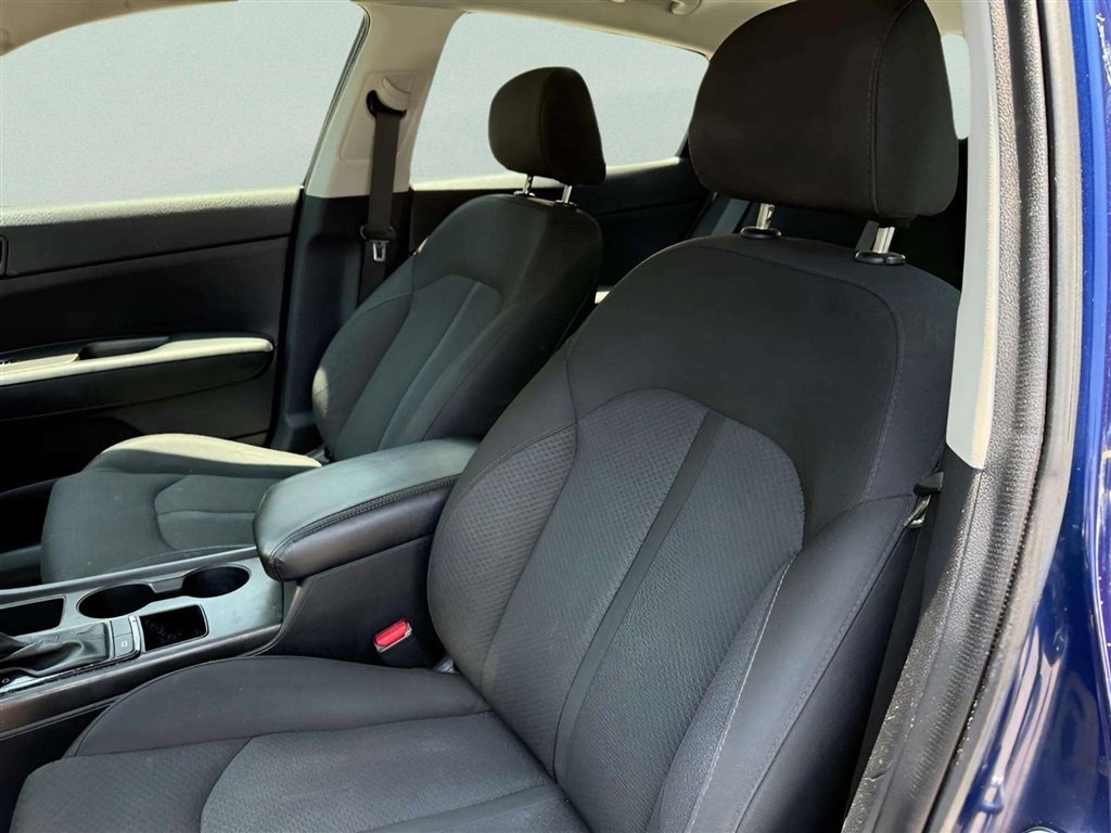 Used 2017 Kia Optima LX FWD image 11