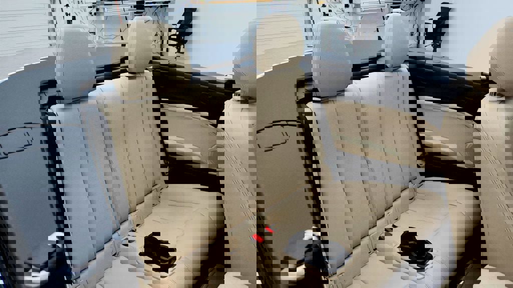 Used 2016 BMW 228i xDrive Convertible image 24