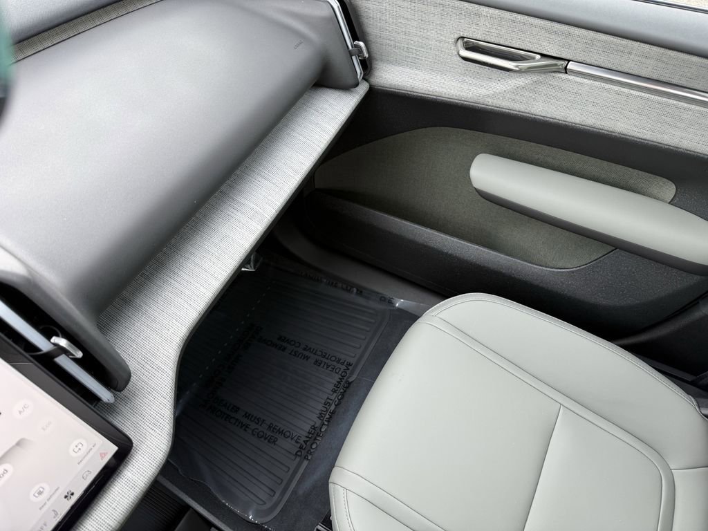 New 2026 Volvo EX30 Cross Country Ultra image 25