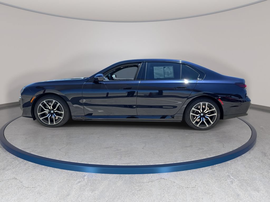 Used 2025 BMW i7 eDrive50 w/ M Sport Package RWD image 9