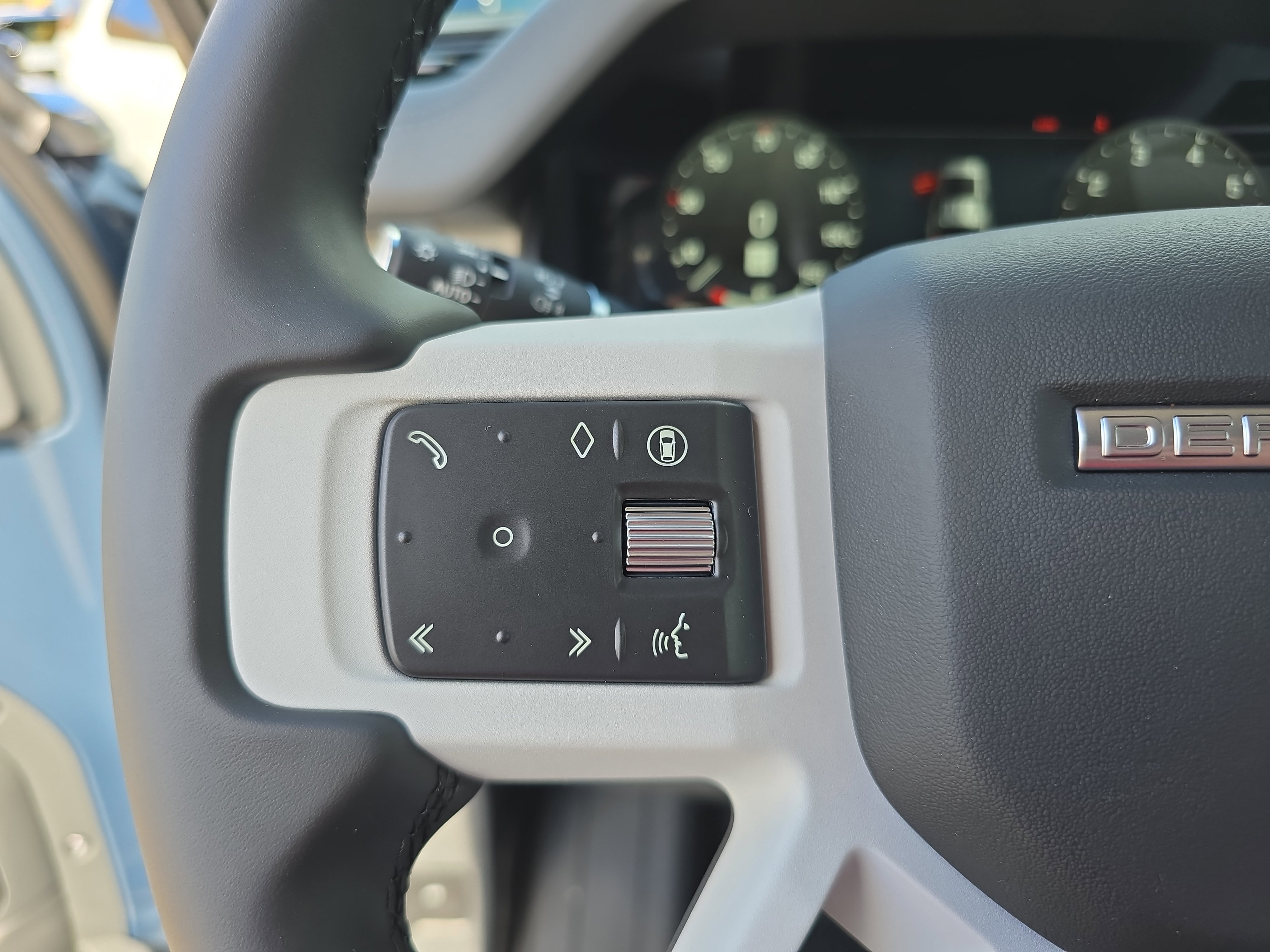 New 2026 Land Rover Defender 110 S image 16