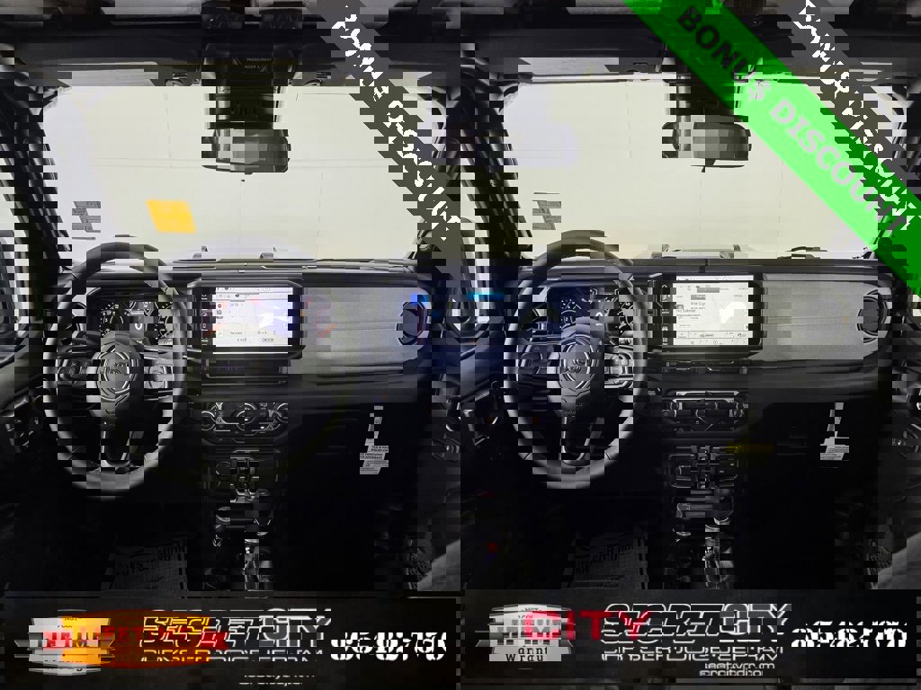 New 2025 Jeep Gladiator Sport image 28