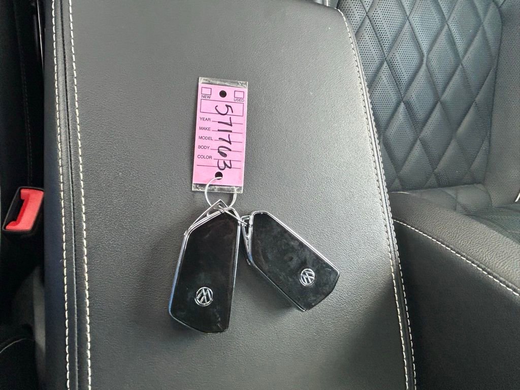 Used 2025 Volkswagen Atlas Cross Sport SEL Premium R-Line image 60