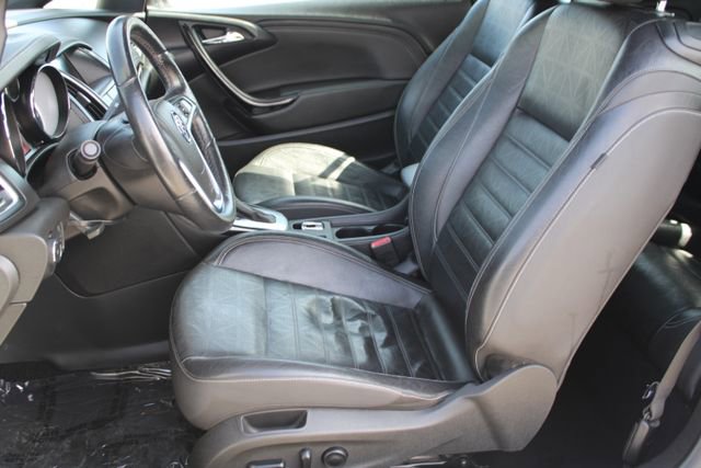 Used 2019 Buick Cascada Premium image 27