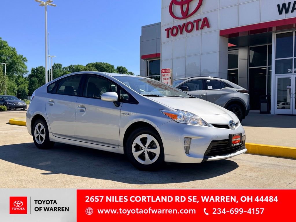 Used 2015 Toyota Prius Two FWD image 1
