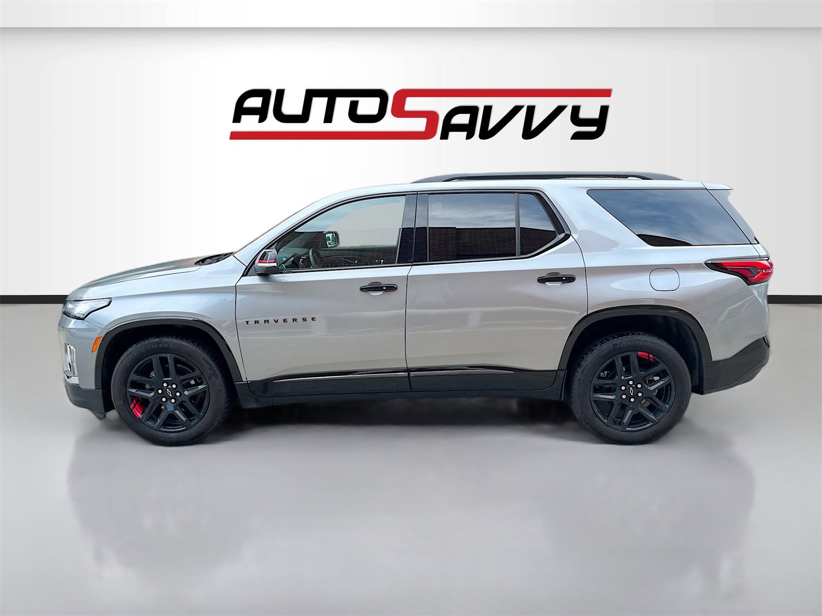 Used 2023 Chevrolet Traverse Premier w/ Redline Edition image 4