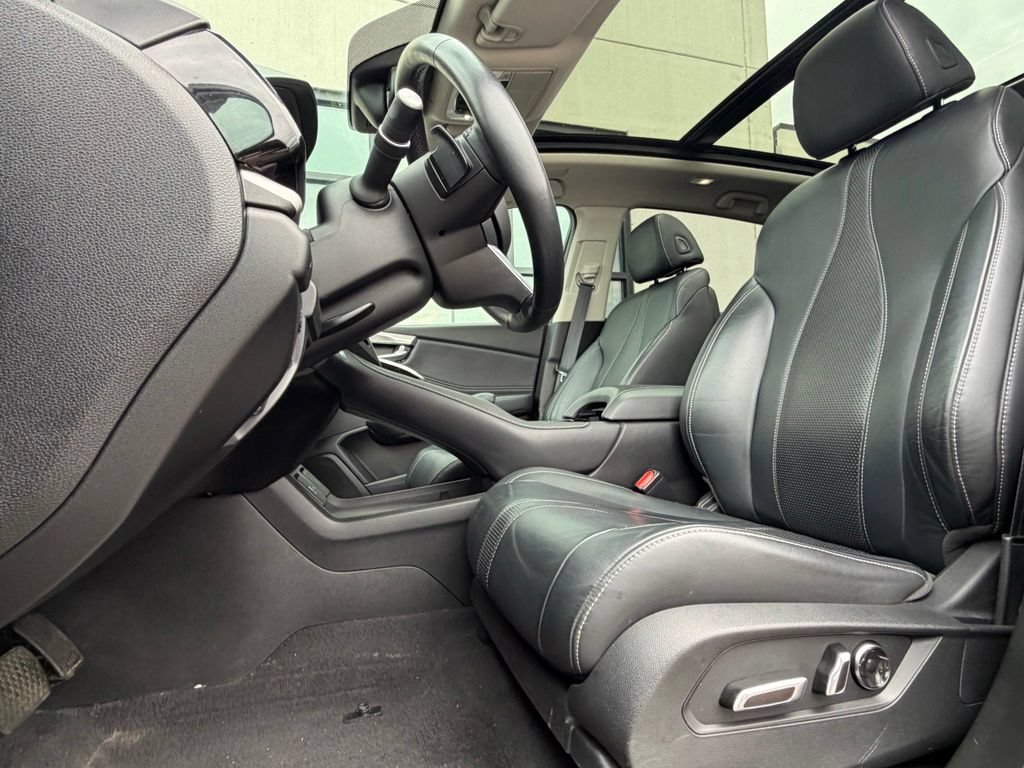 Used 2019 Acura RDX w/ Advance Package AWD/4WD image 6