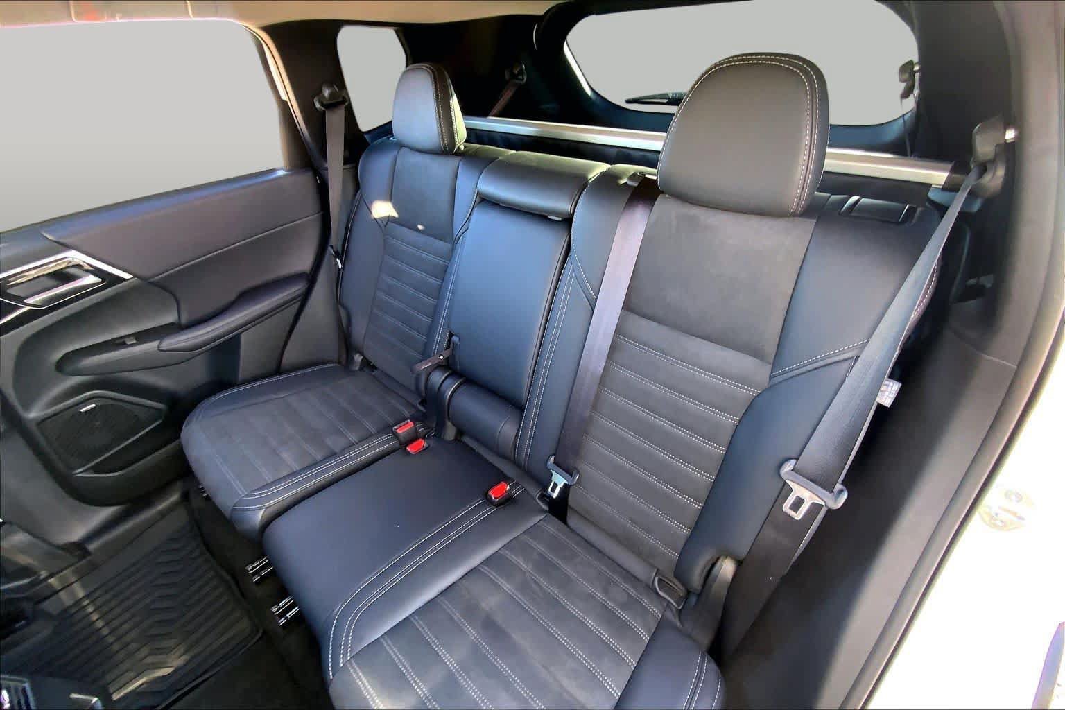 Used 2026 Mitsubishi Outlander AWD image 21
