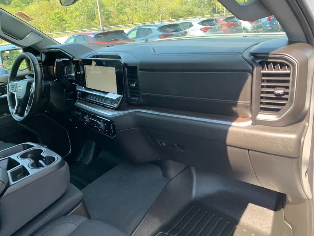 Certified 2025 Chevrolet Silverado 1500 LT AWD/4WD image 20