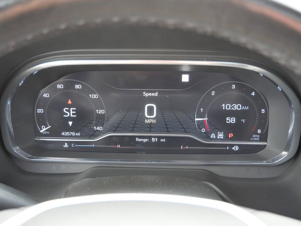 Used 2022 GMC Yukon XL SLT w/ SLT Premium Package image 42