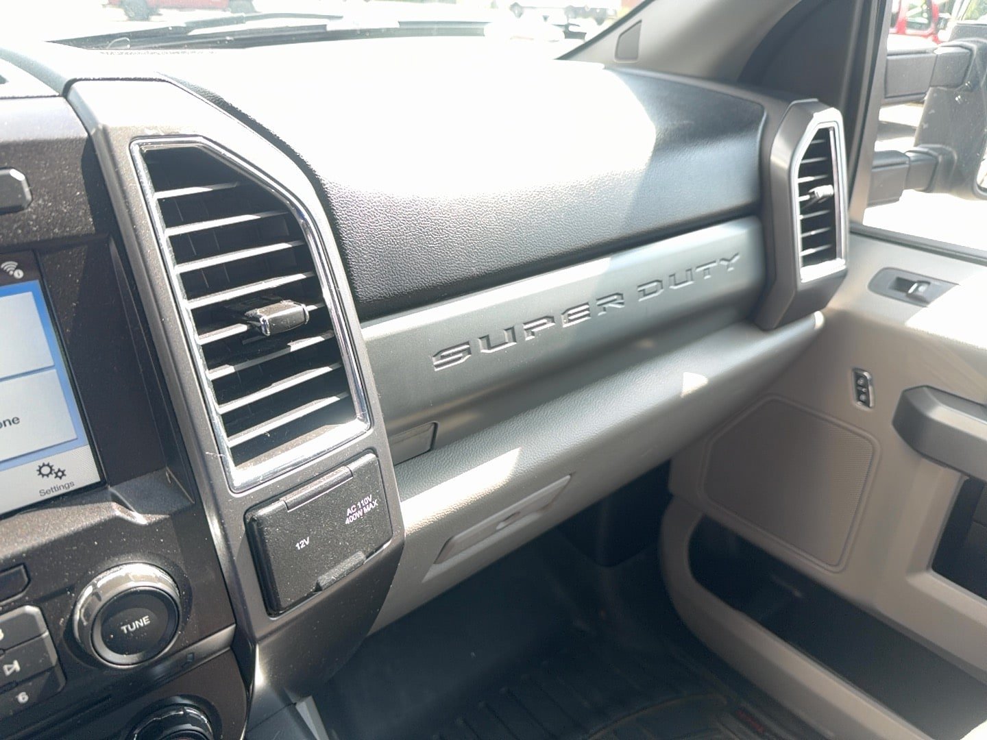 Used 2017 Ford F350 XLT AWD/4WD image 29