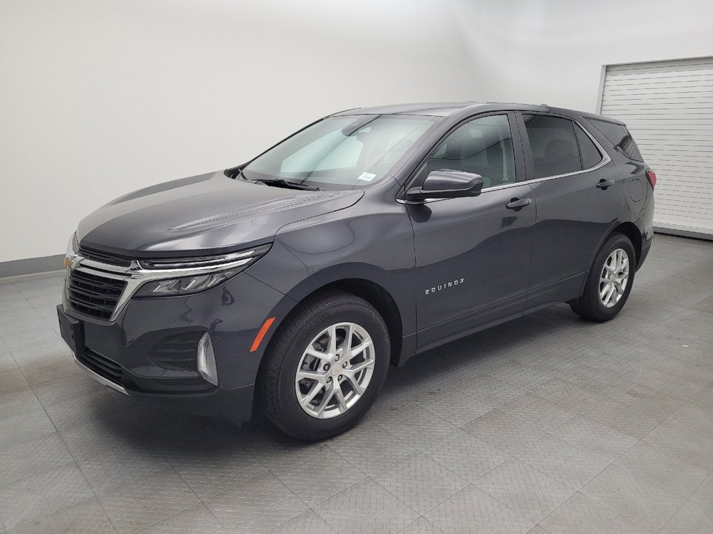 Used 2022 Chevrolet Equinox LT w/ Driver Convenience Package image 2