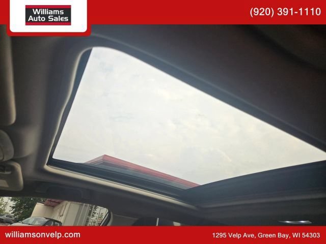 Used 2022 Subaru Forester Premium AWD/4WD image 2