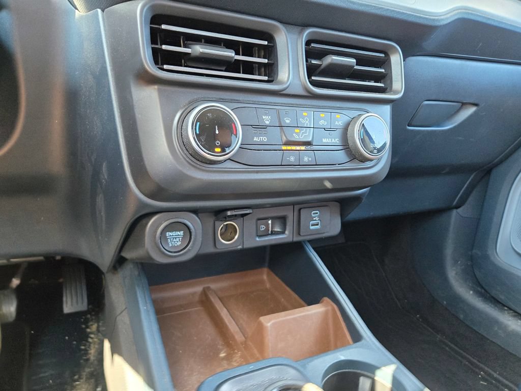 Used 2023 Ford Maverick Lariat w/ Equipment Group 500A Standard AWD/4WD image 12
