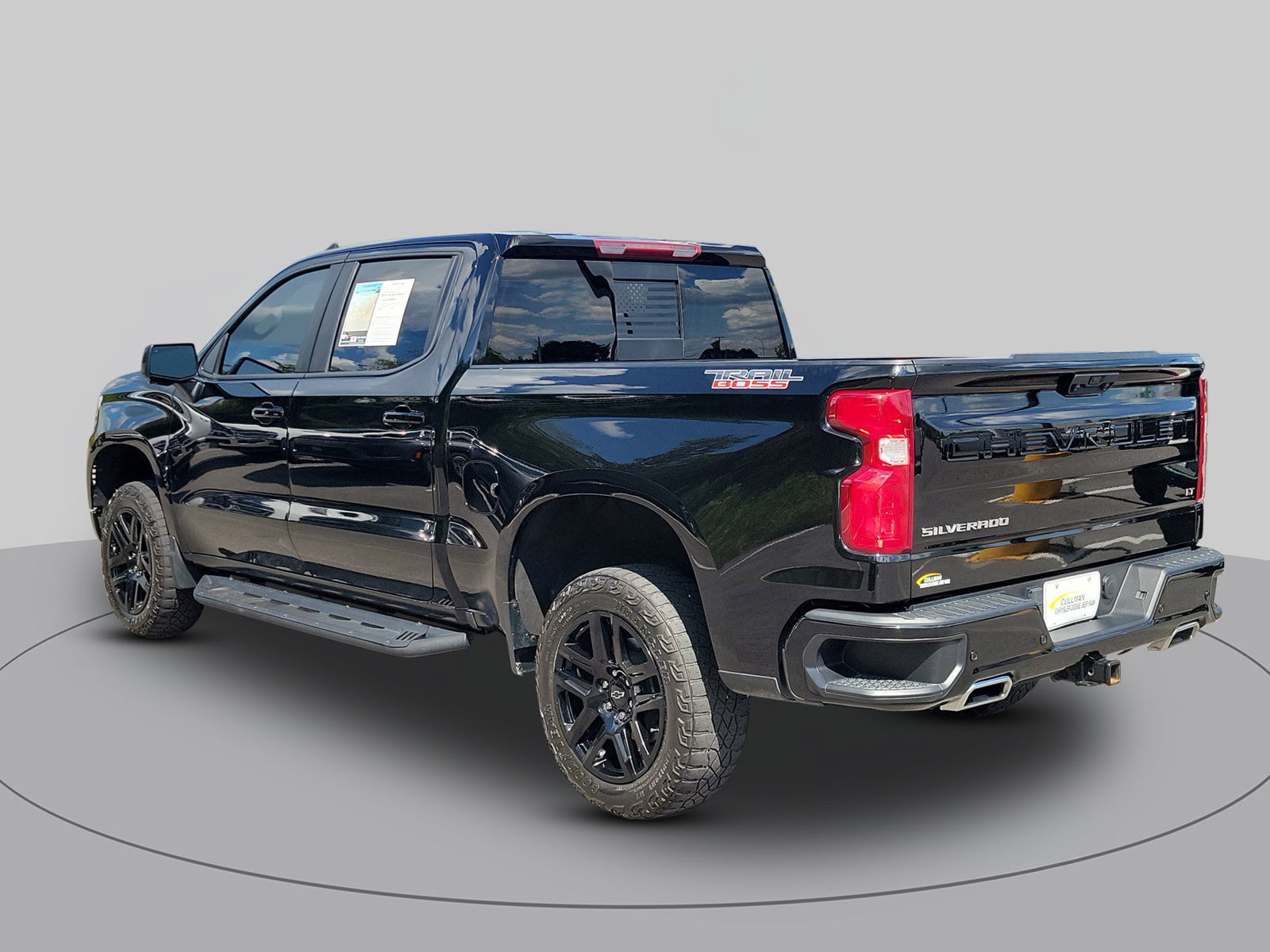 Used 2024 Chevrolet Silverado 1500 LT Trail Boss w/ LT Trail Boss Premium Package AWD/4WD image 5
