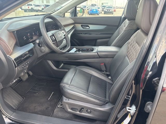 Used 2025 Nissan Murano Platinum w/ Cargo Package AWD/4WD image 7